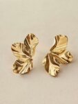 Golden floral wings earrings